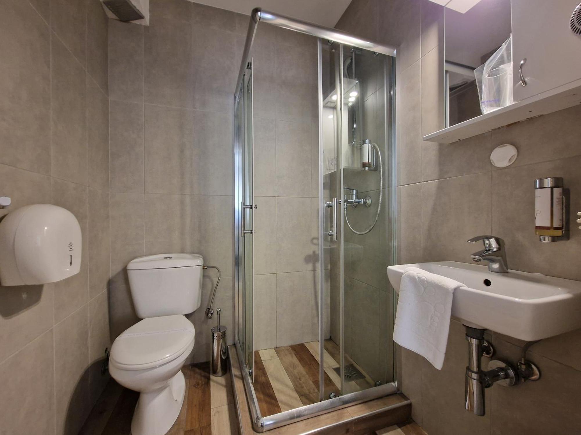 Garni House 46 Plus Belgrado Buitenkant foto